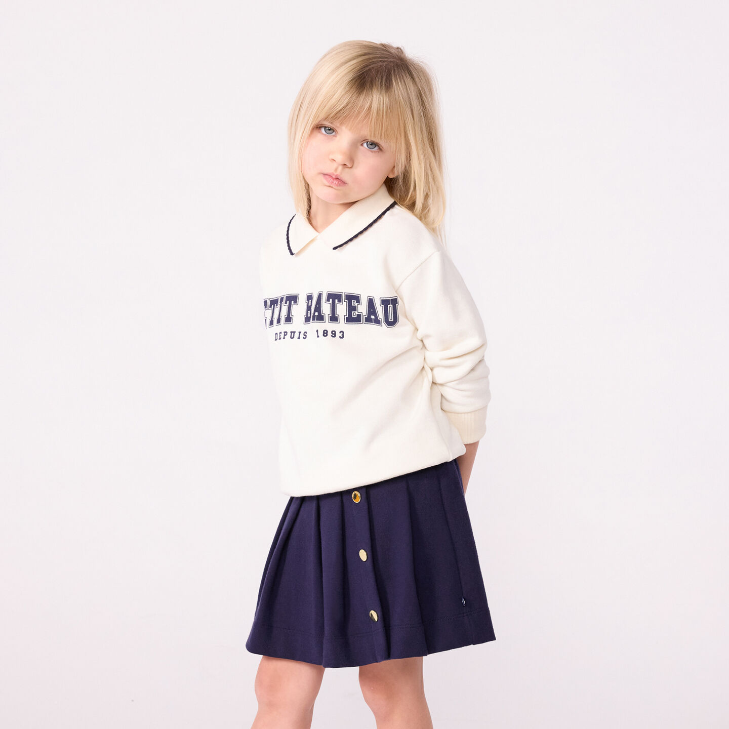 Sweatshirt & Cardigans